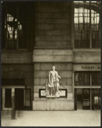 [Pennsylvania Station, entrance detail]