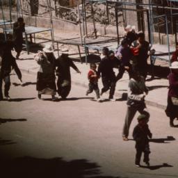 Elderly Tibetan women and c...