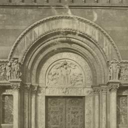 Page No. 191 - Central door...
